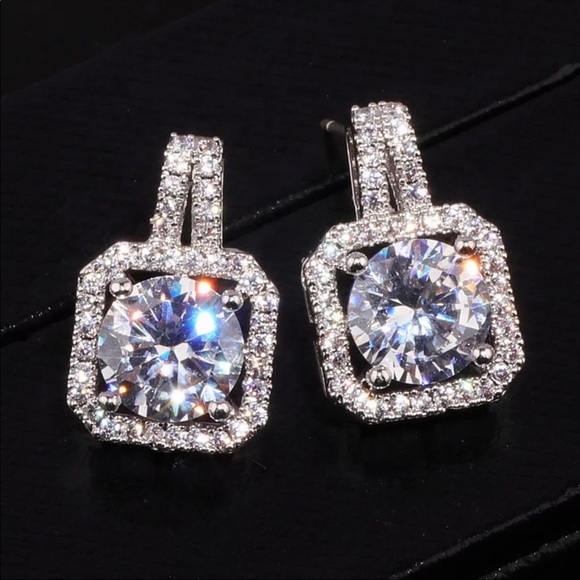 Jewelry - New Daily Halo Silver plated Zircon Stud Earrings